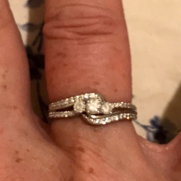 ❌❌❌❌SOLD❌❌❌BEAUTIFUL GENUINE DIAMOND RING - Picture 9 of 12